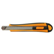 9482119-cutter-professionnel-fiskars-lame-9mm