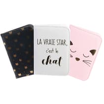 VO1311-protege-passeport-chat (1)