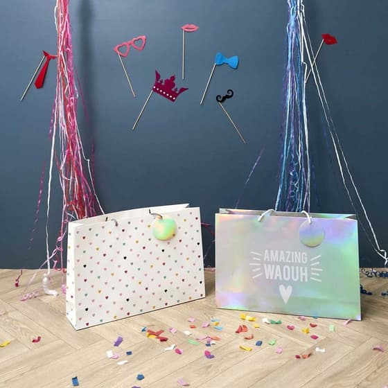 CMPDI2652-sac-cadeau-holographique-amazing-wahou-50x12x33cm-2