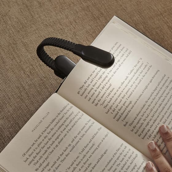 KIKBL13BKEU-Lampe-de-lecture-a-pince-noire-1