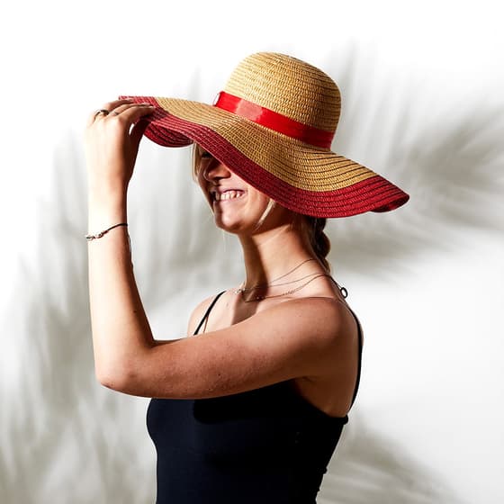 cmpvo2163rouge-chapeau-de-plage-pour-femme-rouge-1