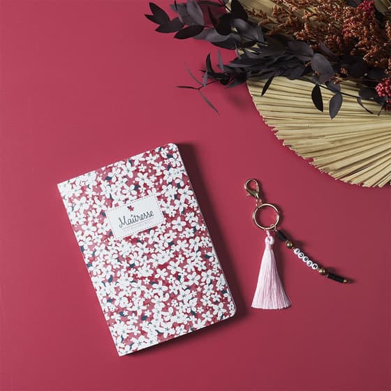 cmpec0014petitesfleurs-coffret-carnet-a5-fleurs-rouges-maitresse-et-porte-cle-6
