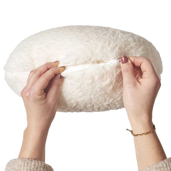 cmptx0081-coussin-plaid-2-en-1-sherpa-creme-120x150cm-7