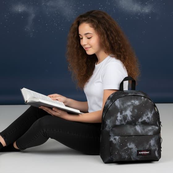 EK0006205W9-Sac-à-dos-EASTPAK-Padded-Pak'r-Space-Clouds-Black-1-compartiment-Noir-1