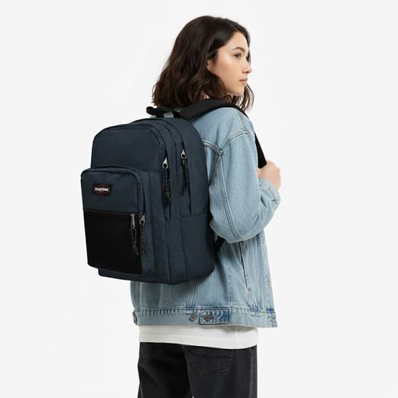 EK06026W-Sac-à-dos-EASTPAK-Pinnacle-Triple-Denim-deux-compartiments