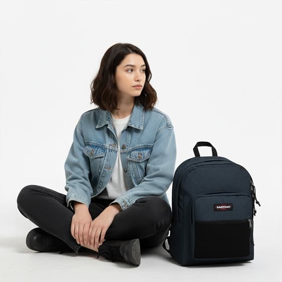 EK06026W-Sac-à-dos-EASTPAK-Pinnacle-Triple-Denim-deux-compartiments-(2)