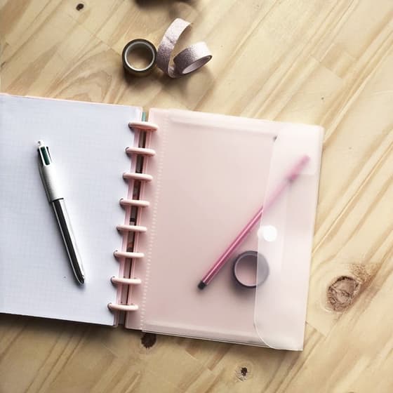 maice0022rose-carnet-a5-80-feuilles-petits-carreaux-5x5-90g-rose-pastel-004