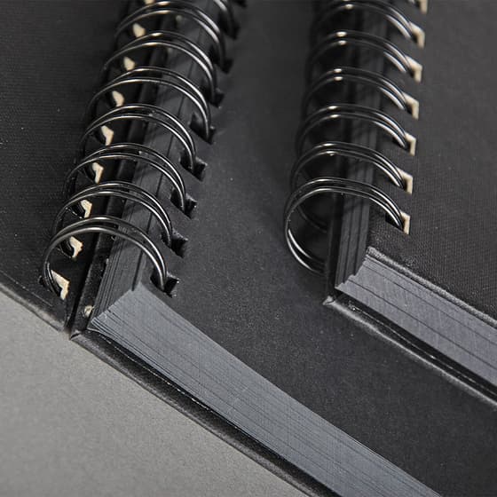 cla34264c-Carnet-de-dessin-a3- multitechnique-goldline-a-spirales-pages-noires-140g-64p-3