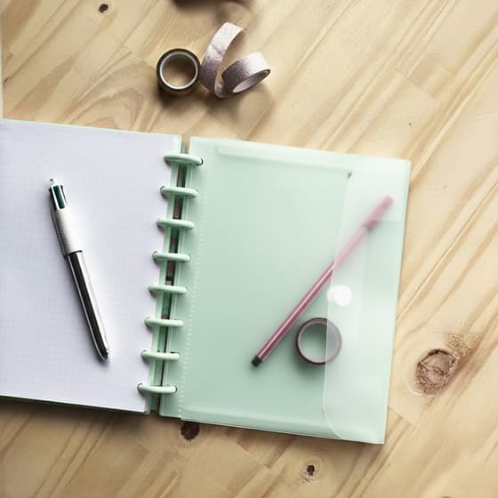 maice0022vert-carnet-a5-80-feuilles-petits-carreaux-5x5-90g-vert-pastel-0004