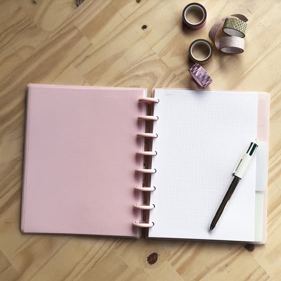 maice0022rose-carnet-a5-80-feuilles-petits-carreaux-5x5-90g-rose-pastel-003