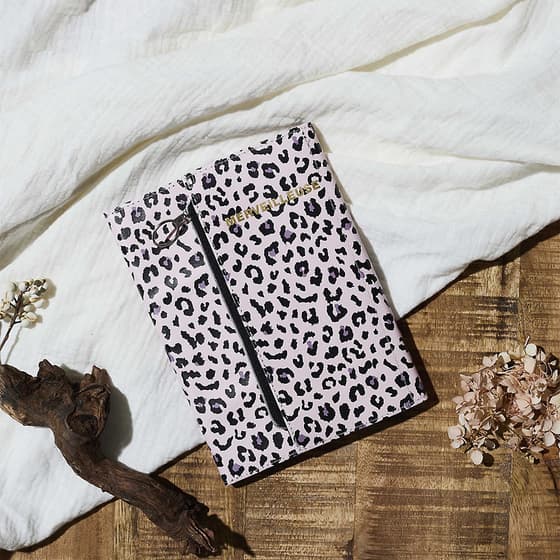 cmpec0091rose-carnet-a5-leopard-avec-couverture-et-trousse-integree-ligne-80p-rose-2