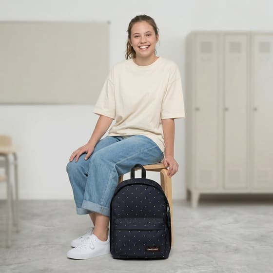 ek0007676w4-sac-a-dos-eastpak-out-of-office-glitter-dots-marine-gold-1-compartiment-bleu-02