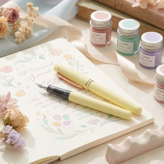 carkr25115jaune-stylo-plume-plumink-irise-jaune-pastel-003