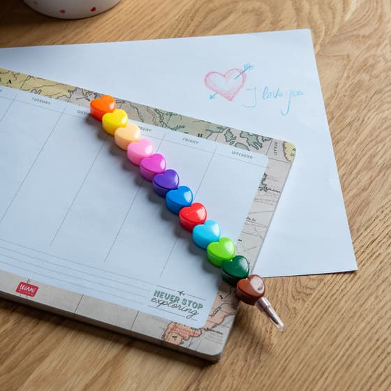 legstc0001-12-crayons-de-couleurs-empilables-legami-dream-in-colour-coeur-4