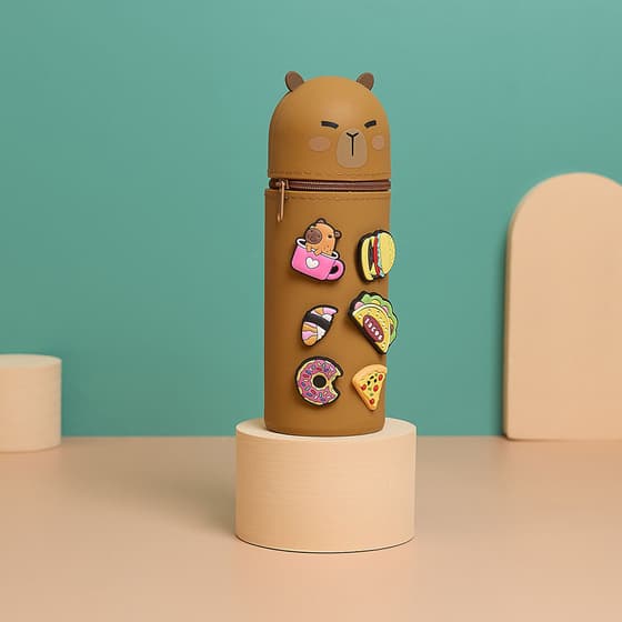 lac462f041capybara-trousse-verticale-click-charms-capybara-en-silicone