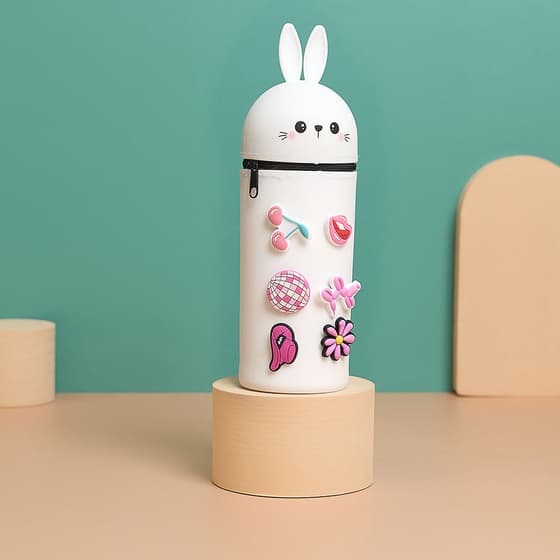 lac462f041lapin-trousse-verticale-click-charms-lapin-en-silicone-2