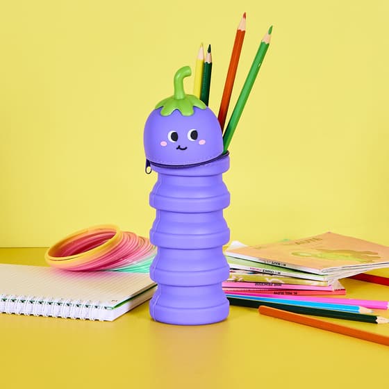 lac462f048aubergine-trousse-verticale-extensible-aubergine-kawai-en-silicone-4