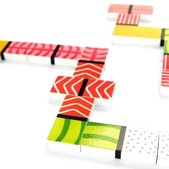 bal27722-jeu-de-dominos-sushi-en-bois-domigiri-balvi-4