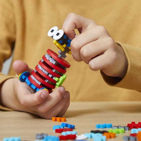 konpp3963-jeu-de-construction-plus-plus-kit-decouverte-robots-250-pieces-1