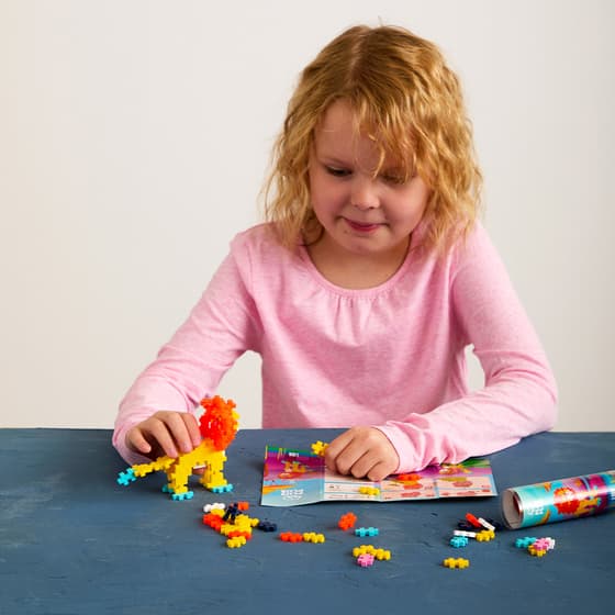 konpp4324-jeu-de-construction-plus-plus-tube-lion-100-pieces-1