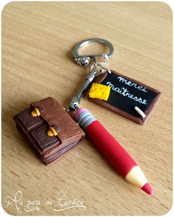 cadeau-maitresse-porte-cles-fimo