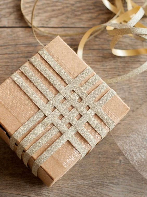 emballage-cadeau-noel-bolduc-paillettes