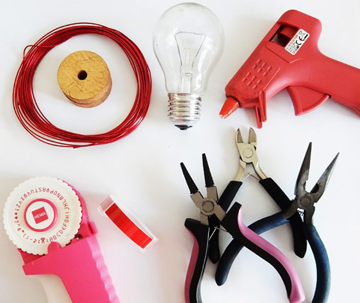 DIY-ampoule-d'amour-Saint-Valentin1