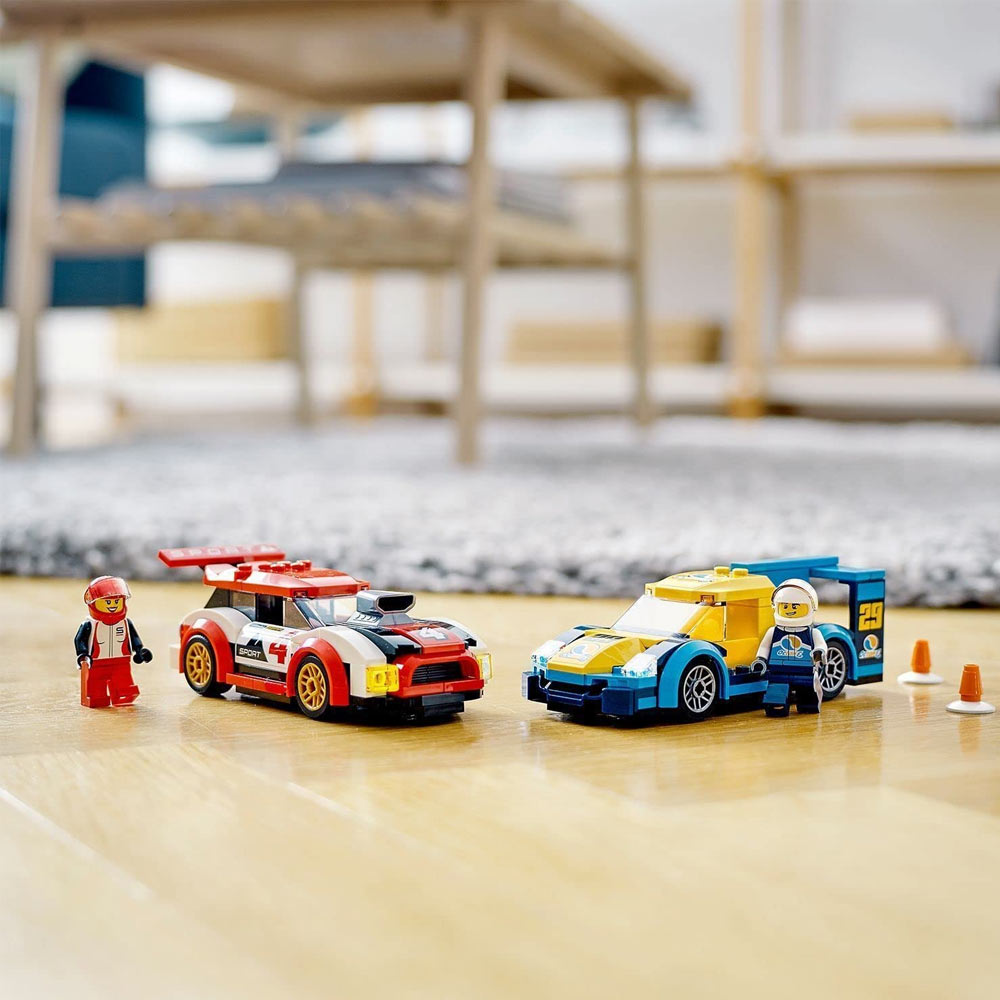 LEGO City 60256 Les Voitures de Course : Chez Rentreediscount Cadeaux & Jeux